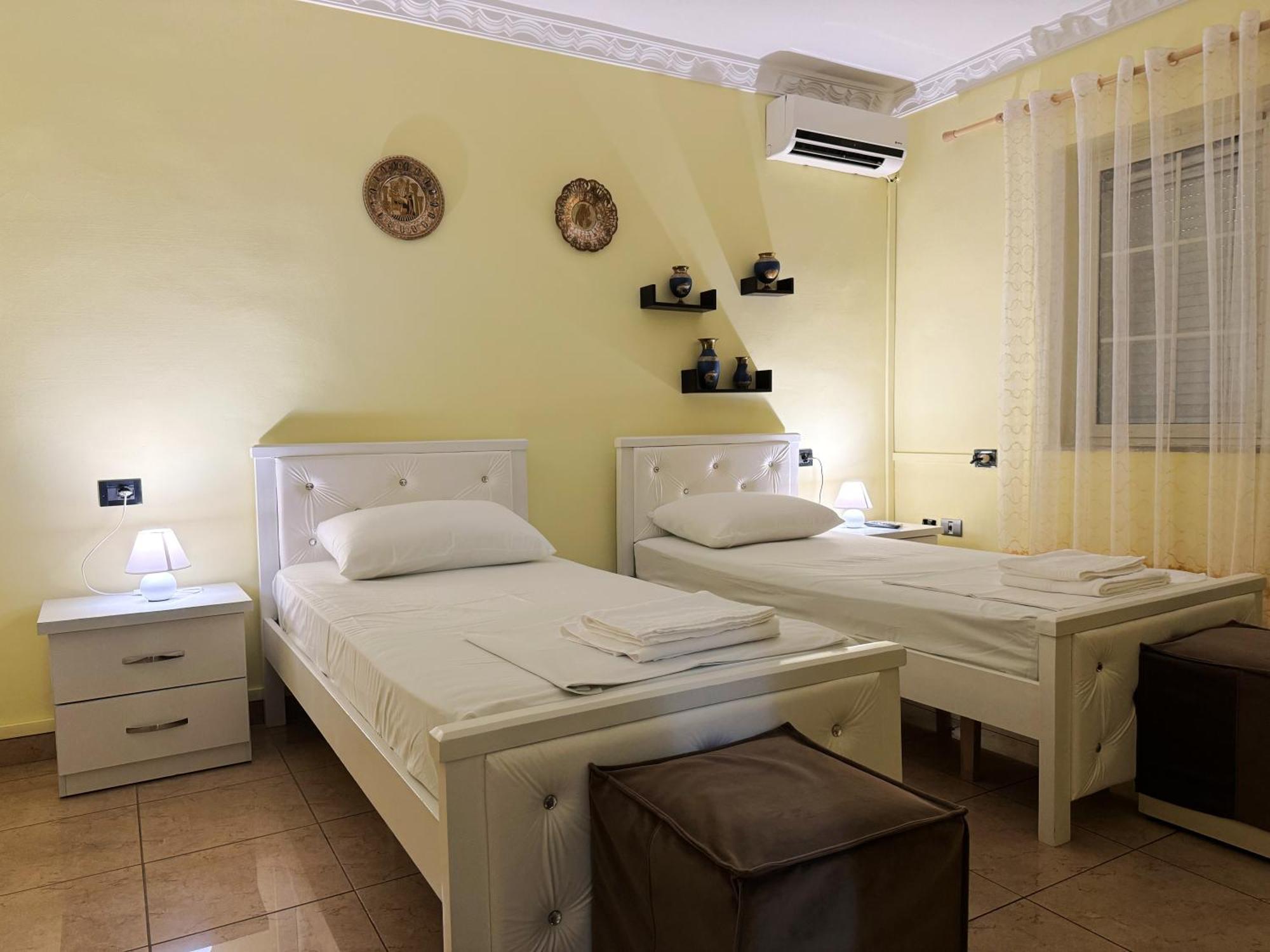 Appartamento Fun House Serenity Tirana Esterno foto